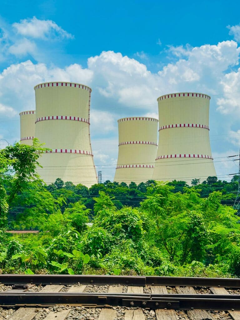 Radioactief verval in een kernreactor